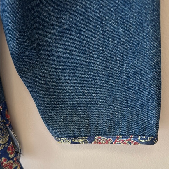 Denim Women's Jacket with embroidery Asian knotted buttons & Floral Accents - Picture 4 of 15